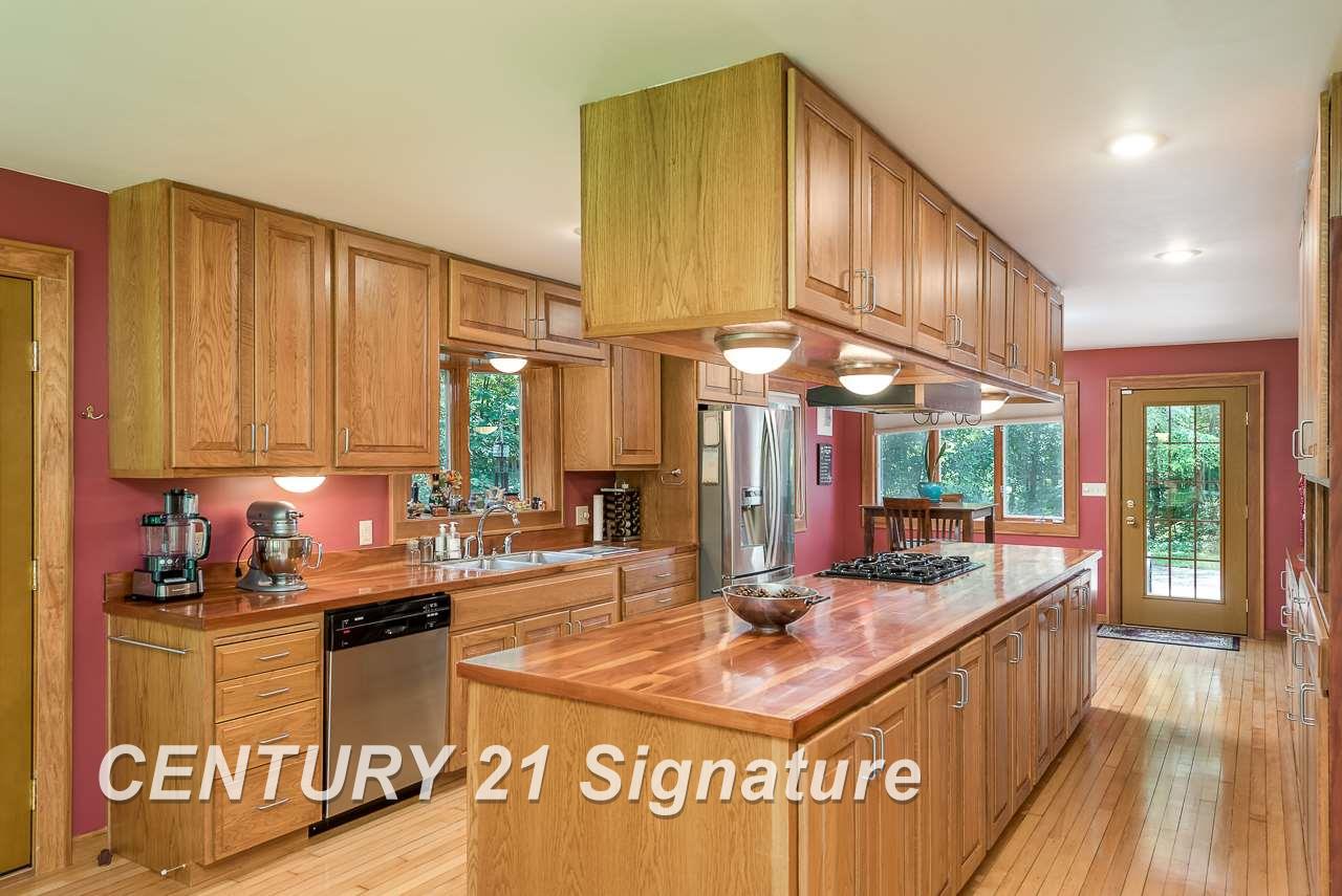 3829 North Gleaner Road Freeland, MI 48623 - Photo 28 of 52