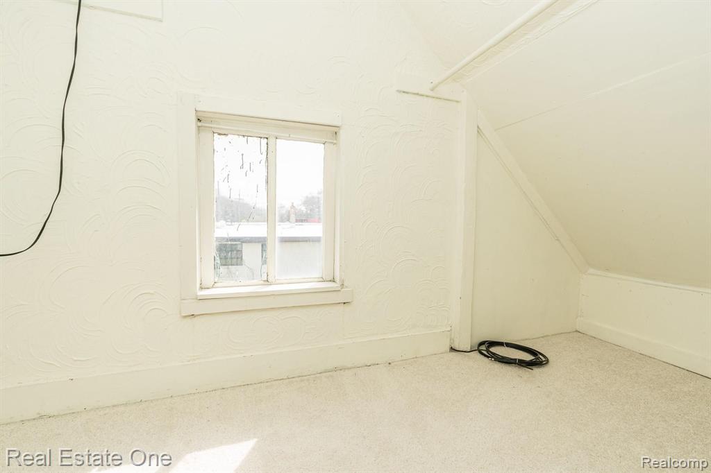 45445 Willis Road Belleville, MI 48111 - Photo 21 of 32