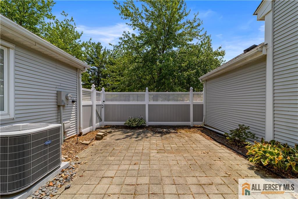 53 Winthrop Road, Unit 53F Monroe Township, NJ 08831 - Photo 26 of 30
