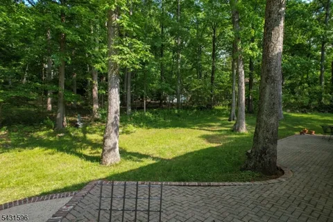 $1,300,000 | 17 Drift Road, Watchung, NJ 07069