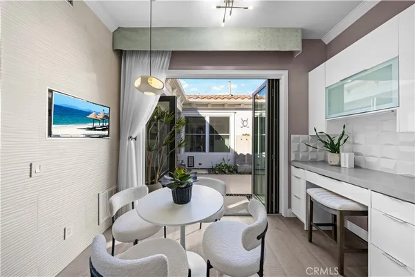 $19,850 | 58 Victoria, Newport Beach, CA 92660