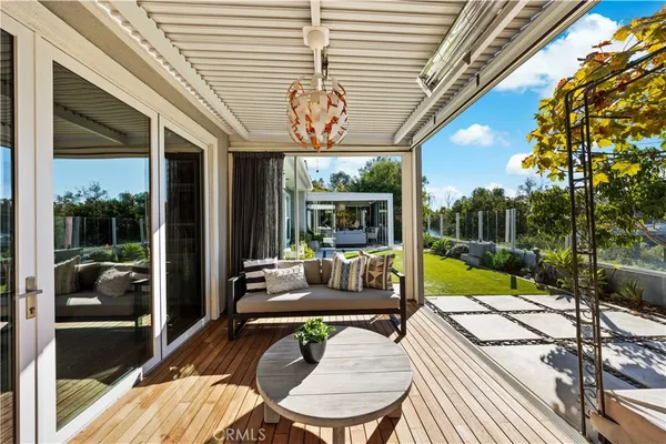 $19,850 | 58 Victoria, Newport Beach, CA 92660