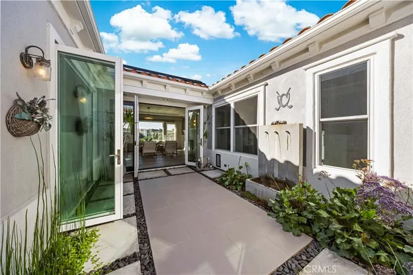 $19,850 | 58 Victoria, Newport Beach, CA 92660