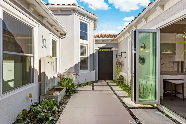 $19,850 | 58 Victoria, Newport Beach, CA 92660