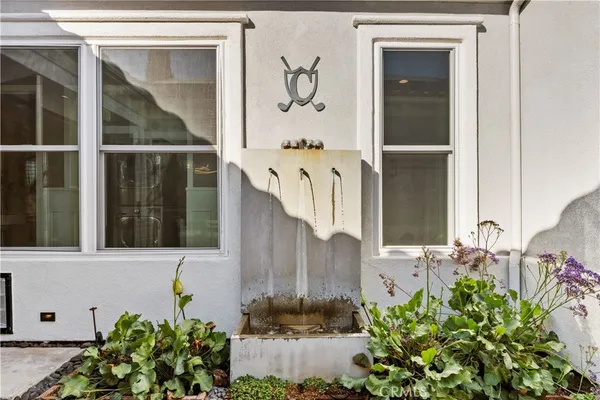 $19,850 | 58 Victoria, Newport Beach, CA 92660