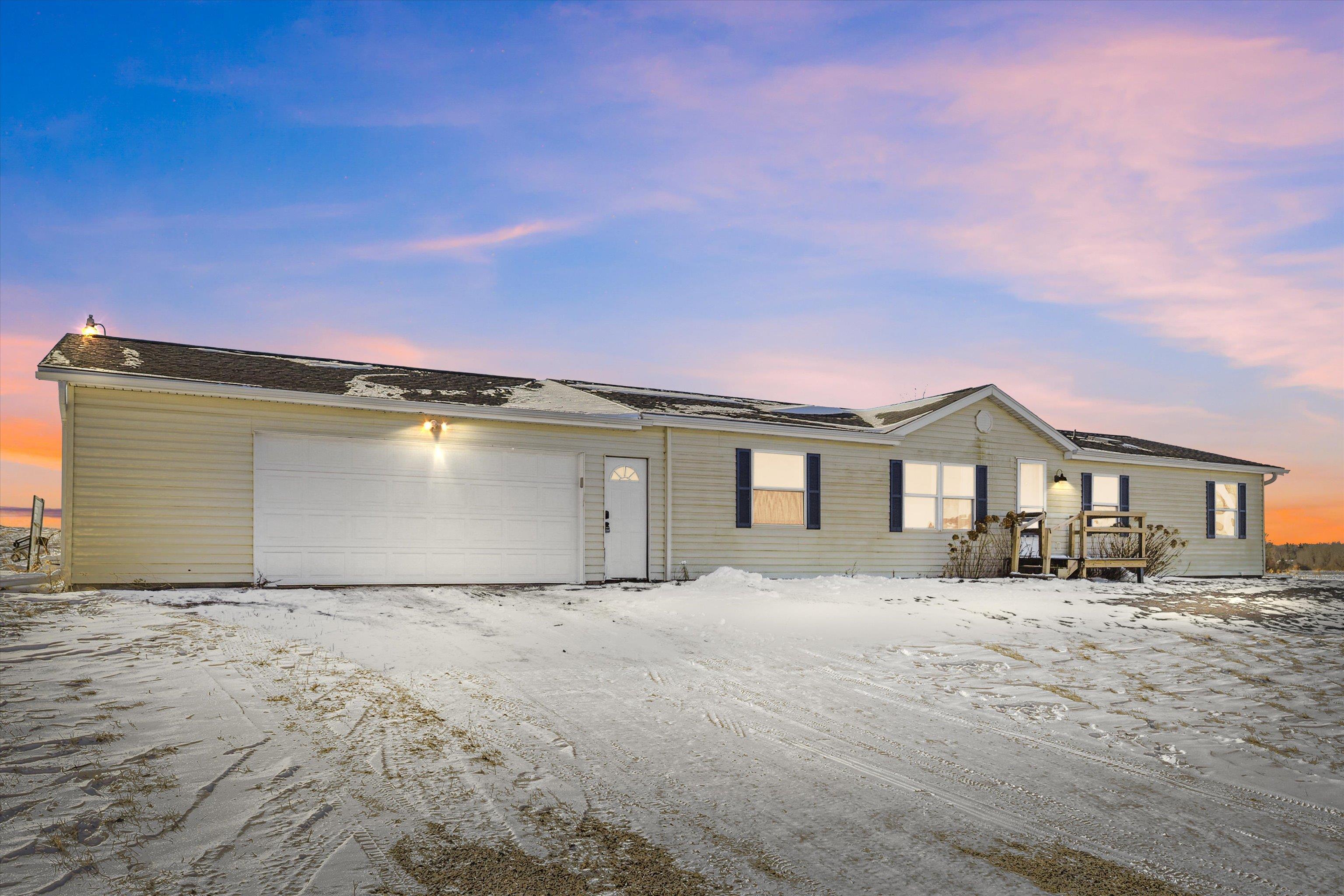 W3489 Cicero Road Seymour, WI 54165 - Photo 3 of 35