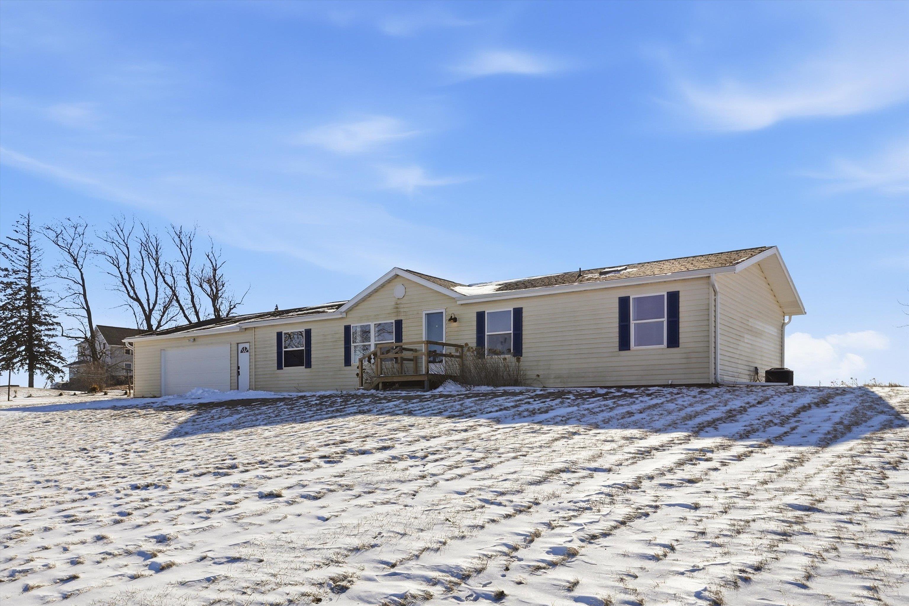 W3489 Cicero Road Seymour, WI 54165 - Photo 4 of 35