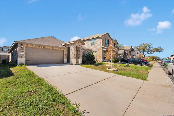 $2,195 | 13166 Maridell Park, San Antonio, TX 78253