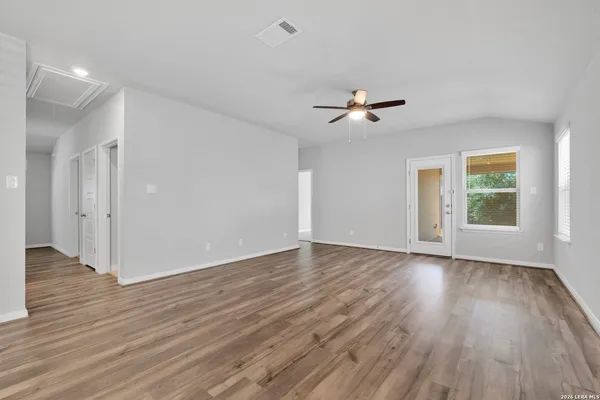 $2,195 | 13166 Maridell Park, San Antonio, TX 78253