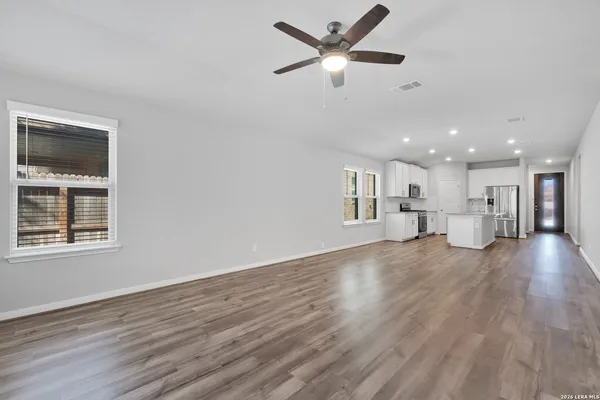 $2,195 | 13166 Maridell Park, San Antonio, TX 78253