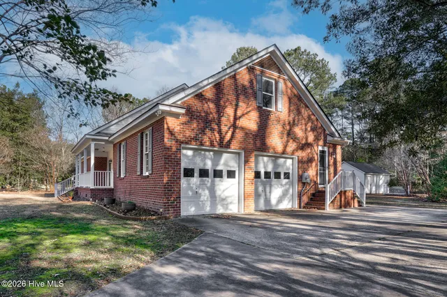 $379,900 | 31 Wright Drive, Elm City, NC 27822
