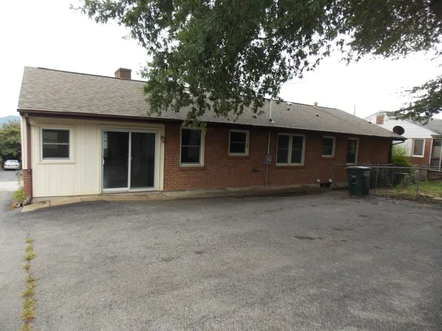 $324,000 | 1439 Brushy Mountain Drive, Salem, VA 24153