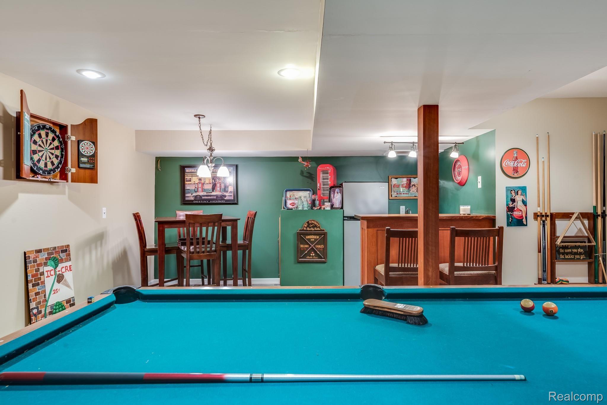 2373 Norton Road Rochester, MI 48307 - Photo 29 of 36 25.jpg