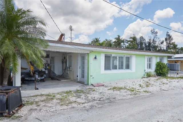 $314,999 | 2647 Pine Street, Matlacha, FL 33993