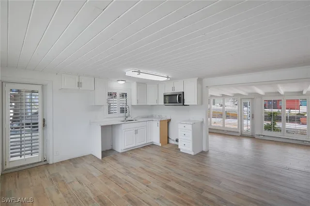 $314,999 | 2647 Pine Street, Matlacha, FL 33993