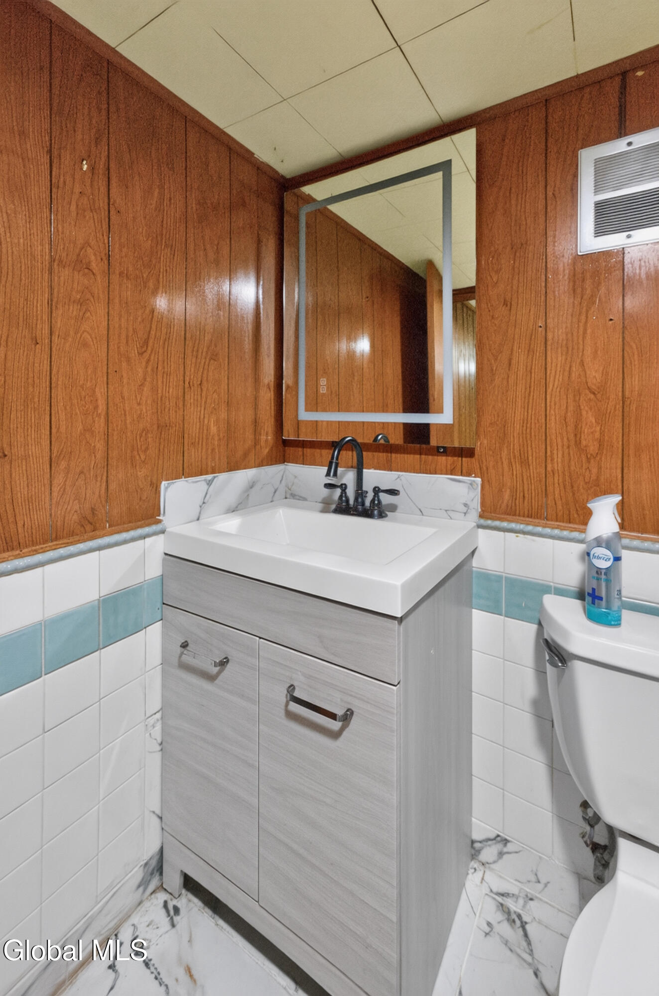 37 Marwill Street Albany, NY 12209 - Photo 25 of 33 6 Bathroom 3