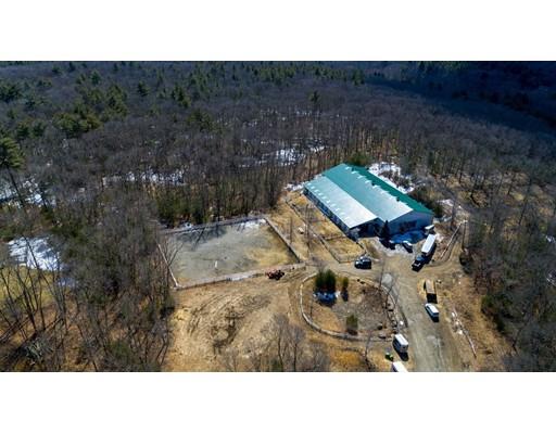34 Great Rock Road Sherborn, MA 01770 - Photo 17 of 17 a open area with green field