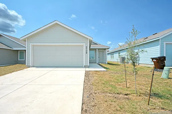 $1,545 | 3738 Swift Fox Road, New Braunfels, TX 78132