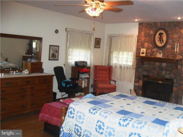 228 South Sugan Road New Hope, PA 18938 - Photo 13 of 21 In-law Suite