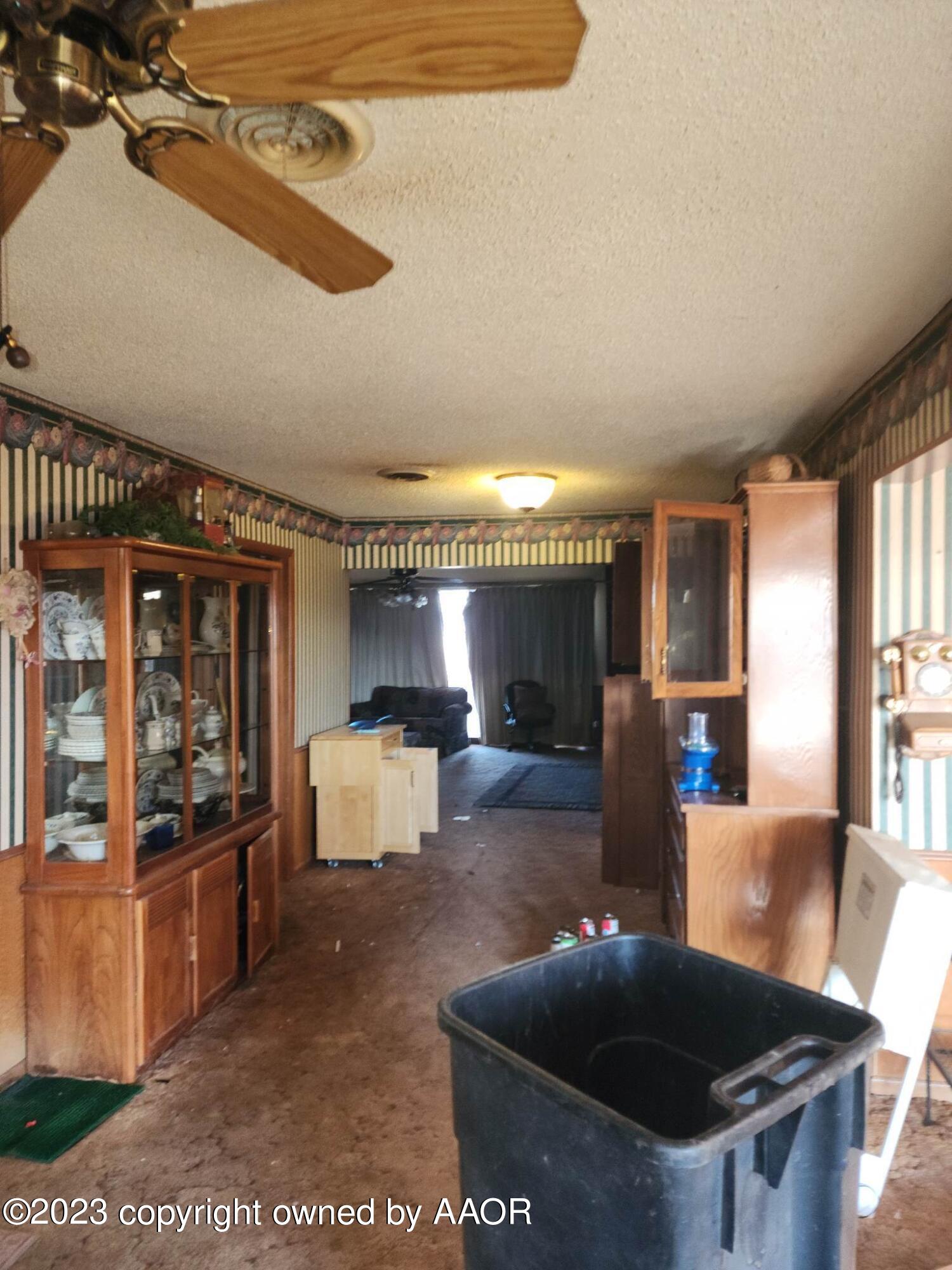 200 Sanford Yake Road Fritch, TX 79036 - Photo 10 of 22 Dining Area