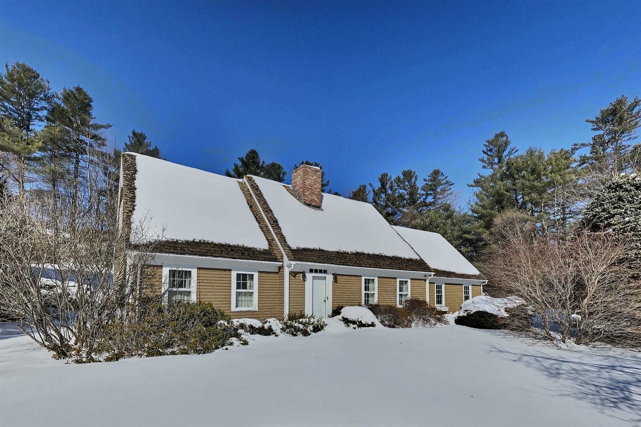 119 Carter Road New London, NH 03257 - Photo 1 of 15