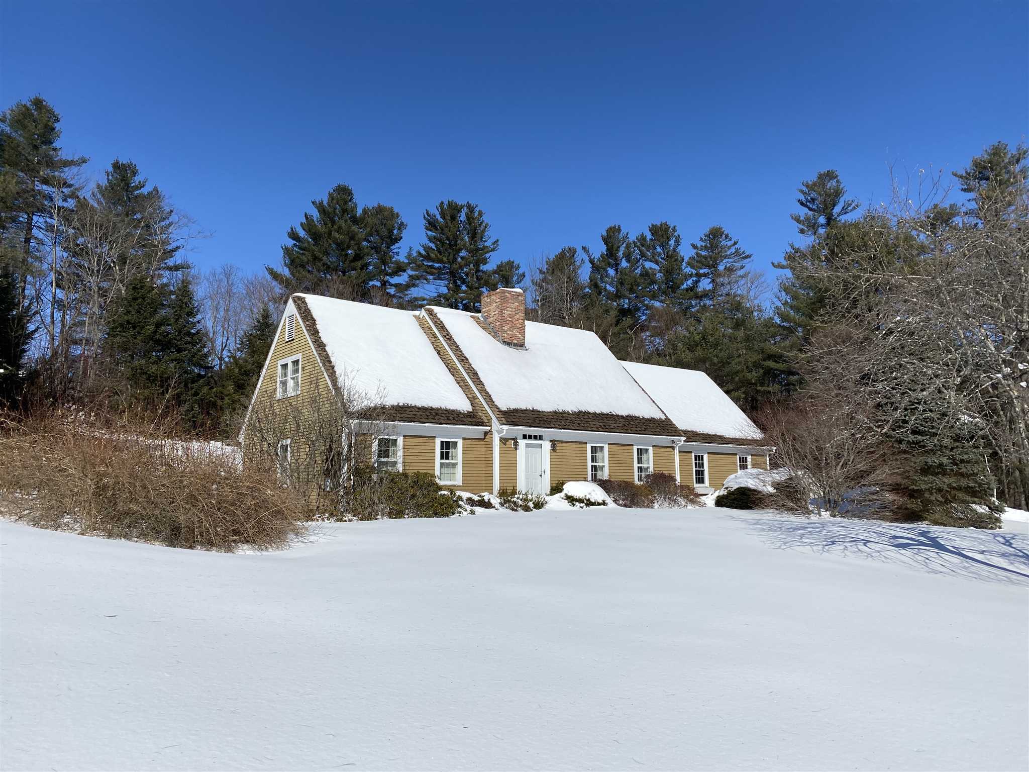 119 Carter Road New London, NH 03257 - Photo 2 of 15
