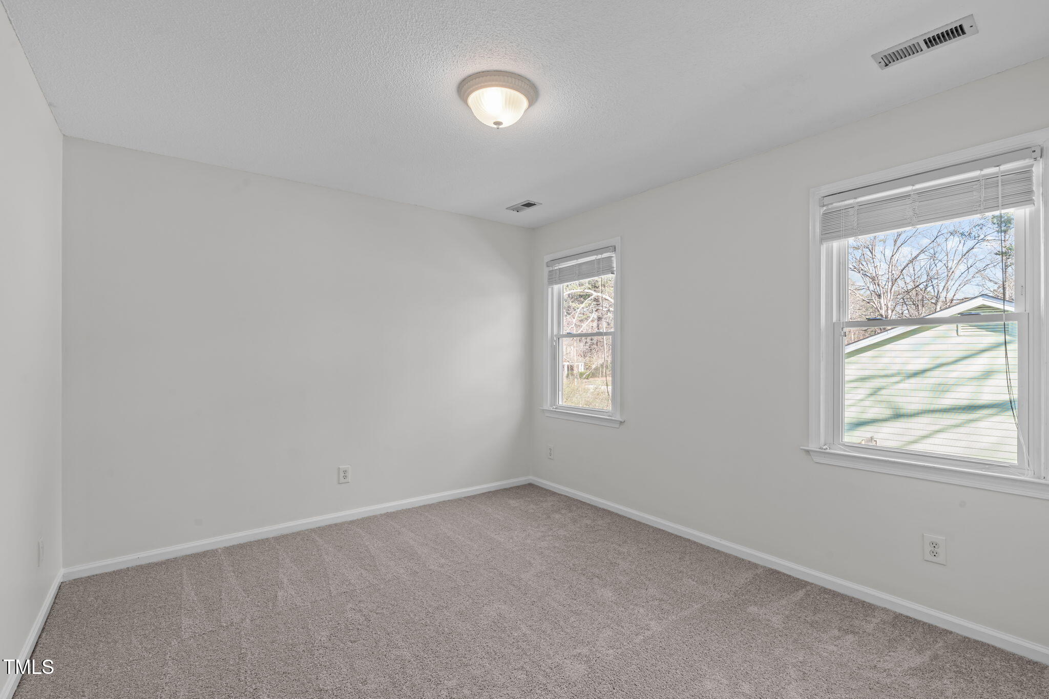 2828 Pidgeon Hill Road Raleigh, NC 27613 - Photo 14 of 38 A-21