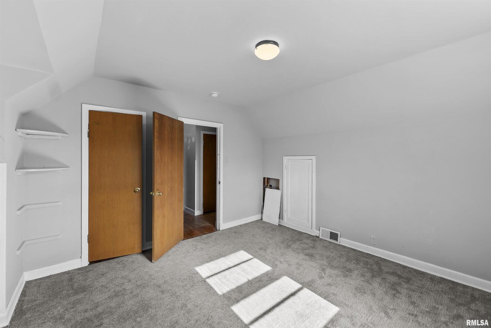 1115 North 4th Street Clinton, IA 52732 - Photo 23 of 31