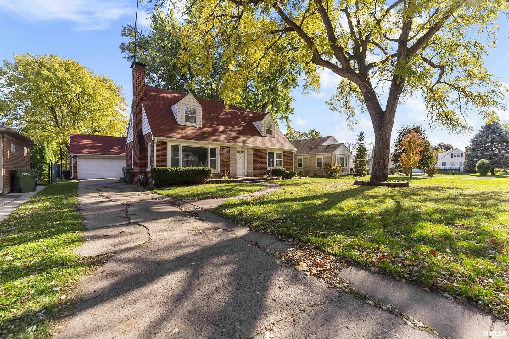 1115 North 4th Street Clinton, IA 52732 - Photo 3 of 31