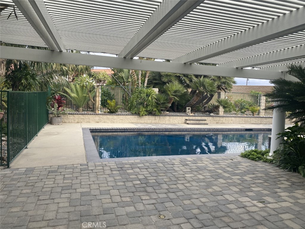 5591 Vallecito Avenue Westminster, CA 92683 - Photo 22 of 37 a view of swimming pool with patio