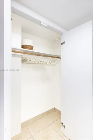 $2,250 | Sunny Isles Beach, Sunny Isles Beach, FL 33160