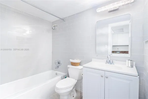 $2,250 | Sunny Isles Beach, Sunny Isles Beach, FL 33160