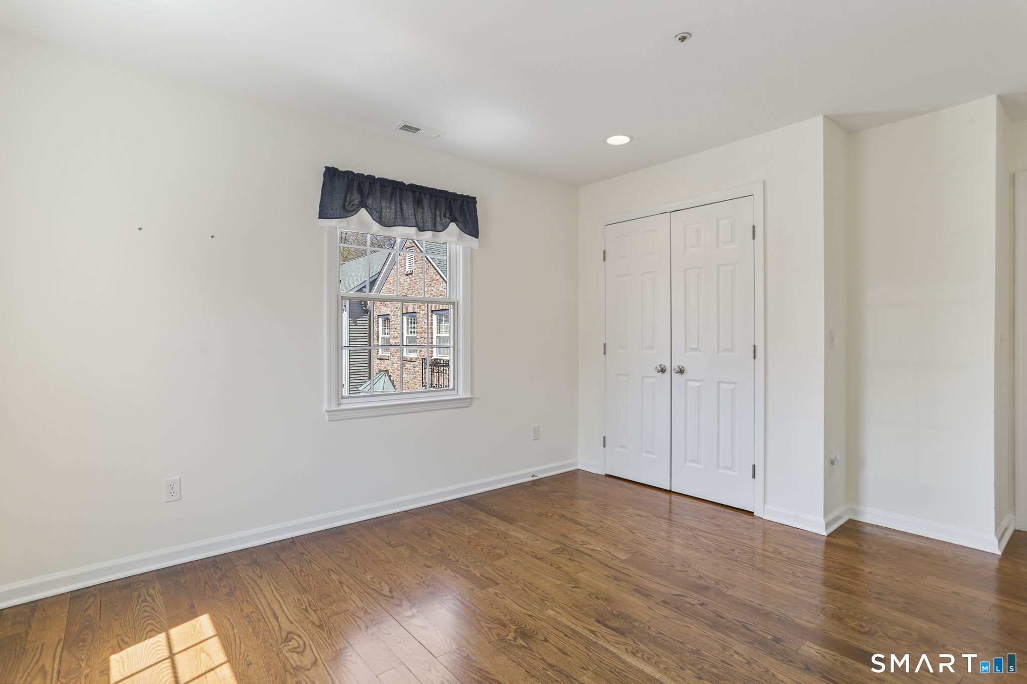 520 Main Street, Unit 9 Ridgefield, CT 06877 - Photo 24 of 36