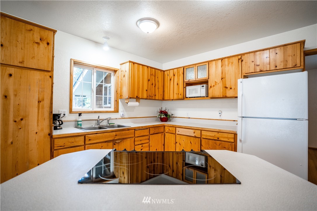 11411 Littlerock Road Southwest Olympia, WA 98512 - Photo 12 of 20 Gallery Image 12