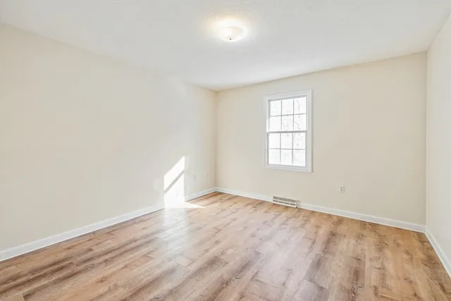 $324,500 | 24 Sunflower Lane, Unit B, Westfield, MA 01085