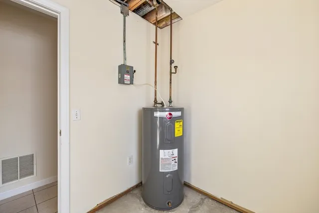 $324,500 | 24 Sunflower Lane, Unit B, Westfield, MA 01085