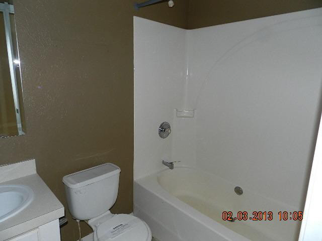 682 West Perry Road Ligonier, IN 46767 - Photo 4 of 7 Gallery Image 4
