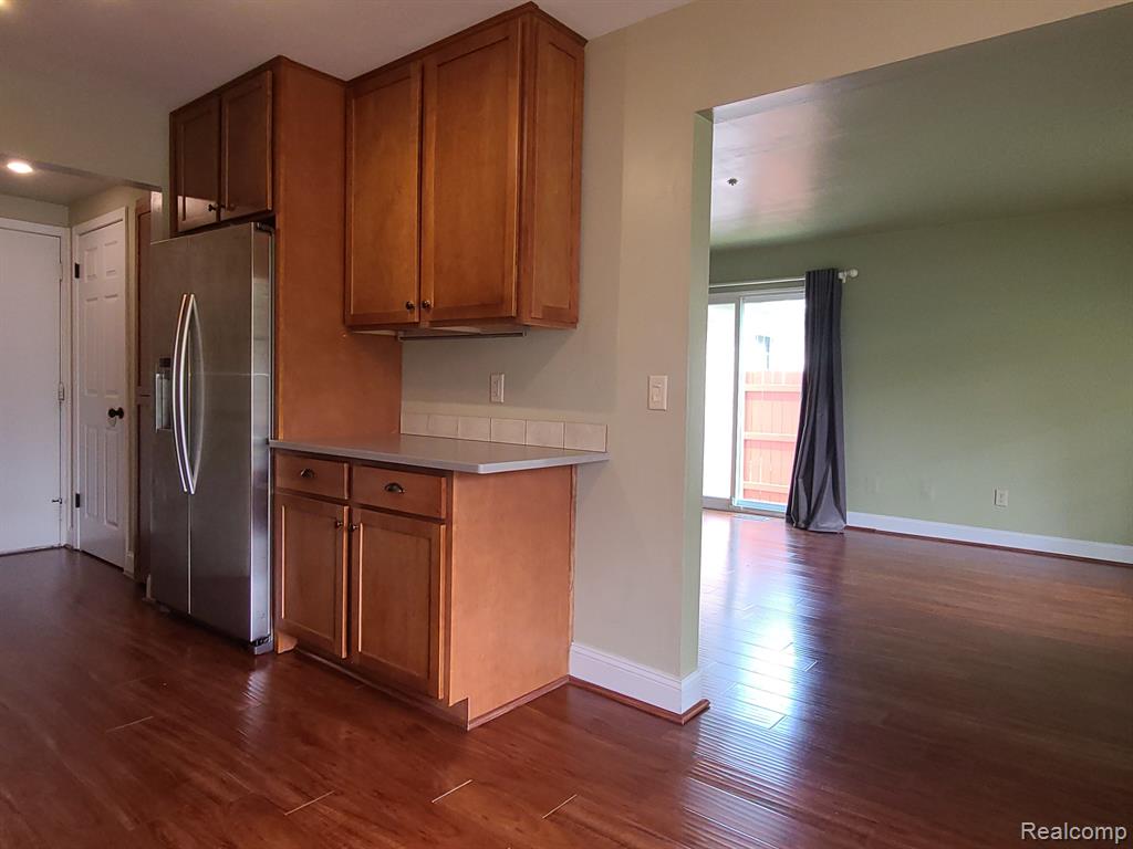 42442 Saratoga Road Canton, MI 48187 - Photo 11 of 42
