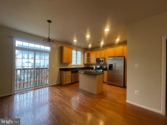 $2,950 | 24693 Kings Canyon Square, Aldie, VA 20105