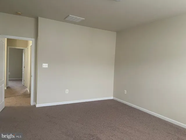 $2,950 | 24693 Kings Canyon Square, Aldie, VA 20105