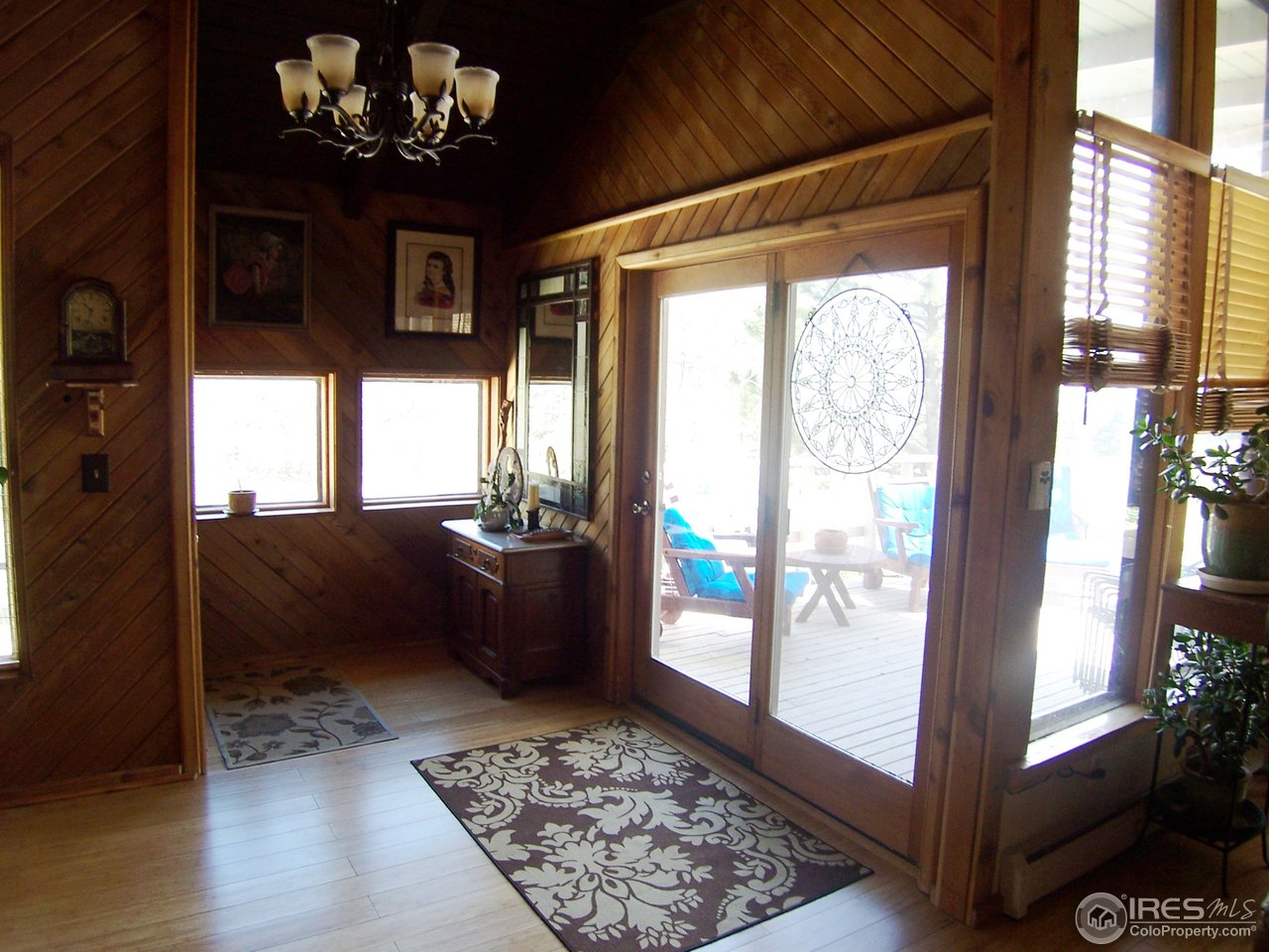 6419 Olde Stage Road Boulder, CO 80302 - Photo 16 of 21 a view of a livingroom with furniture