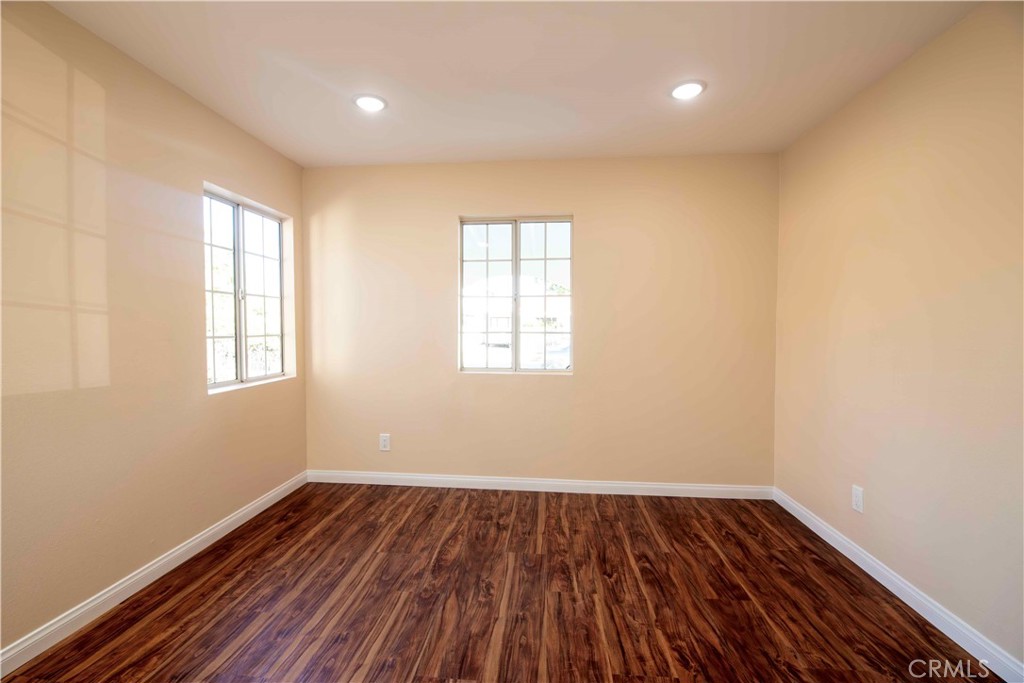 22709 Ravenna Avenue Carson, CA 90745 - Photo 22 of 38