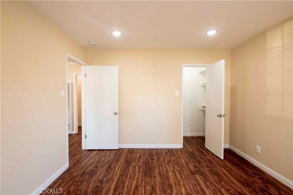 22709 Ravenna Avenue Carson, CA 90745 - Photo 23 of 38