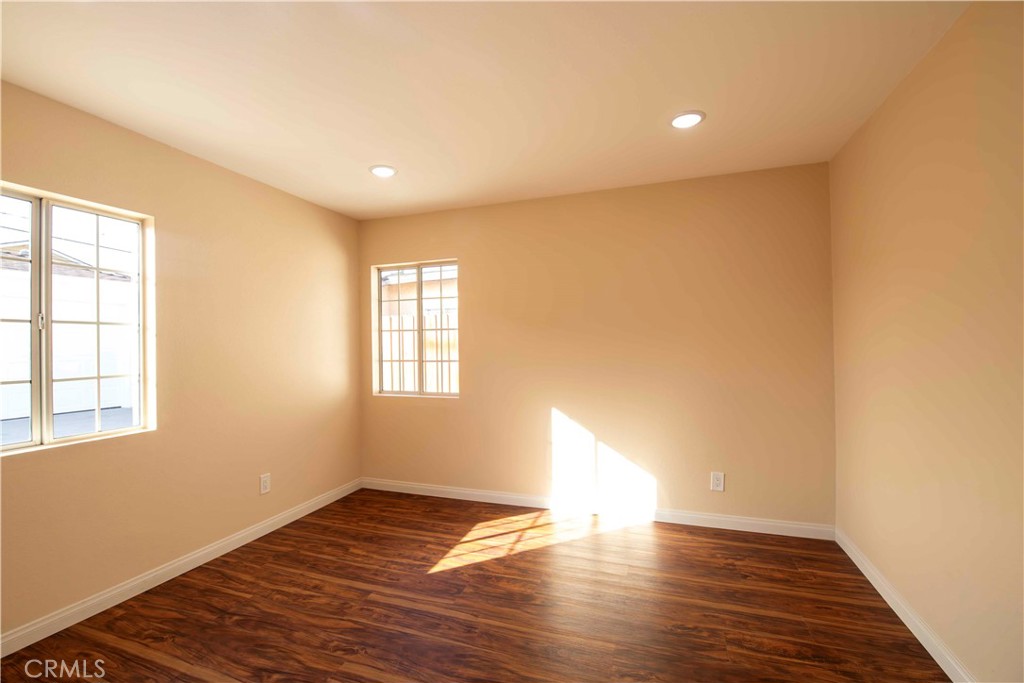 22709 Ravenna Avenue Carson, CA 90745 - Photo 26 of 38