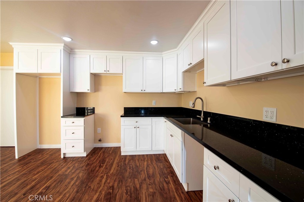 22709 Ravenna Avenue Carson, CA 90745 - Photo 33 of 38