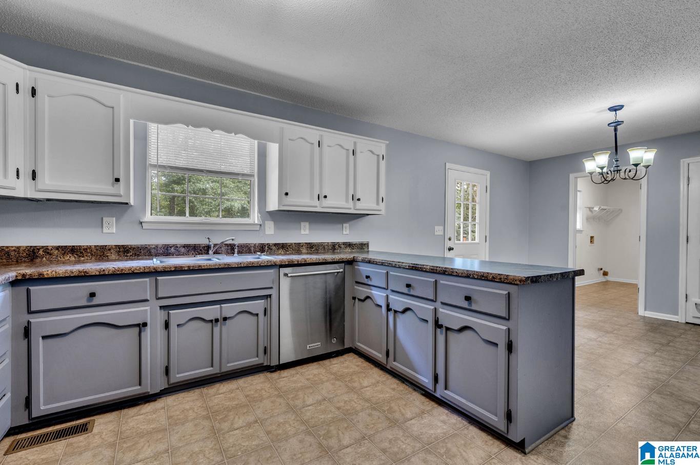 6266 Spring Hollow Road Gardendale, AL 35071 - Photo 1 of 30 Gallery Image 1