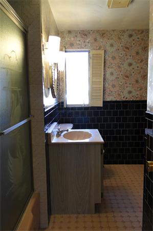 42 Joseph Road Framingham, MA 01701 - Photo 6 of 15 a bathroom with a bathtub and shower