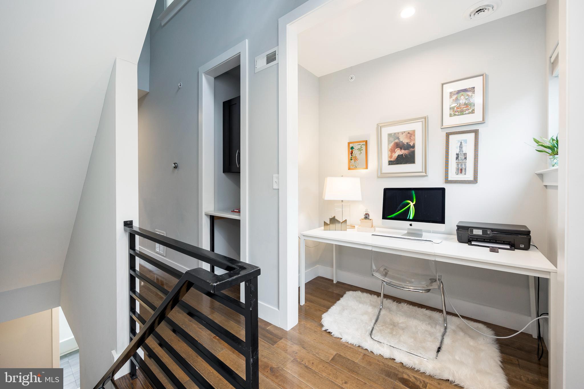 4745 Sheldon Street Philadelphia, PA 19127 - Photo 24 of 43 3rd floor Office Nook