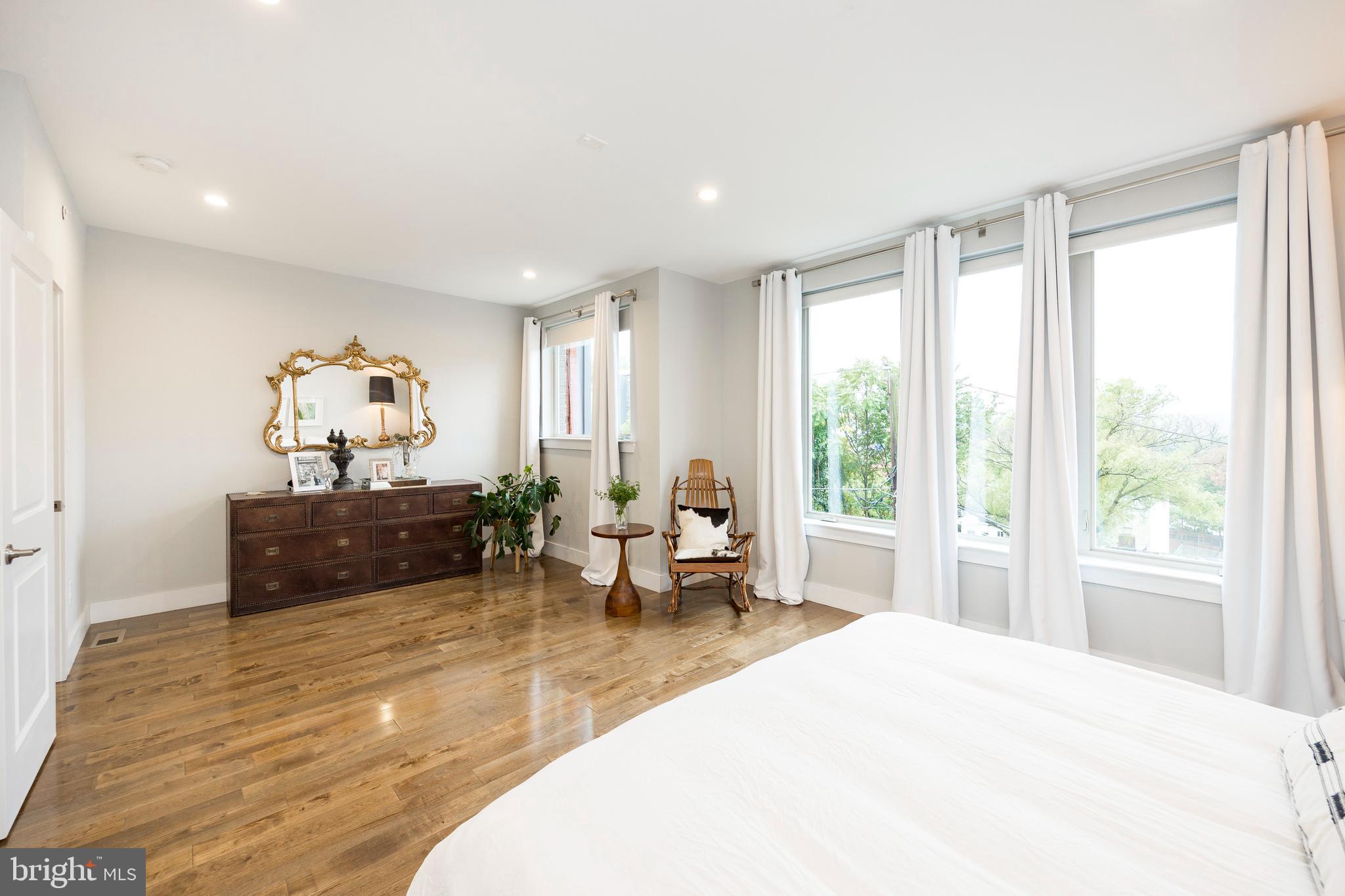 4745 Sheldon Street Philadelphia, PA 19127 - Photo 26 of 43 Primary Bedroom