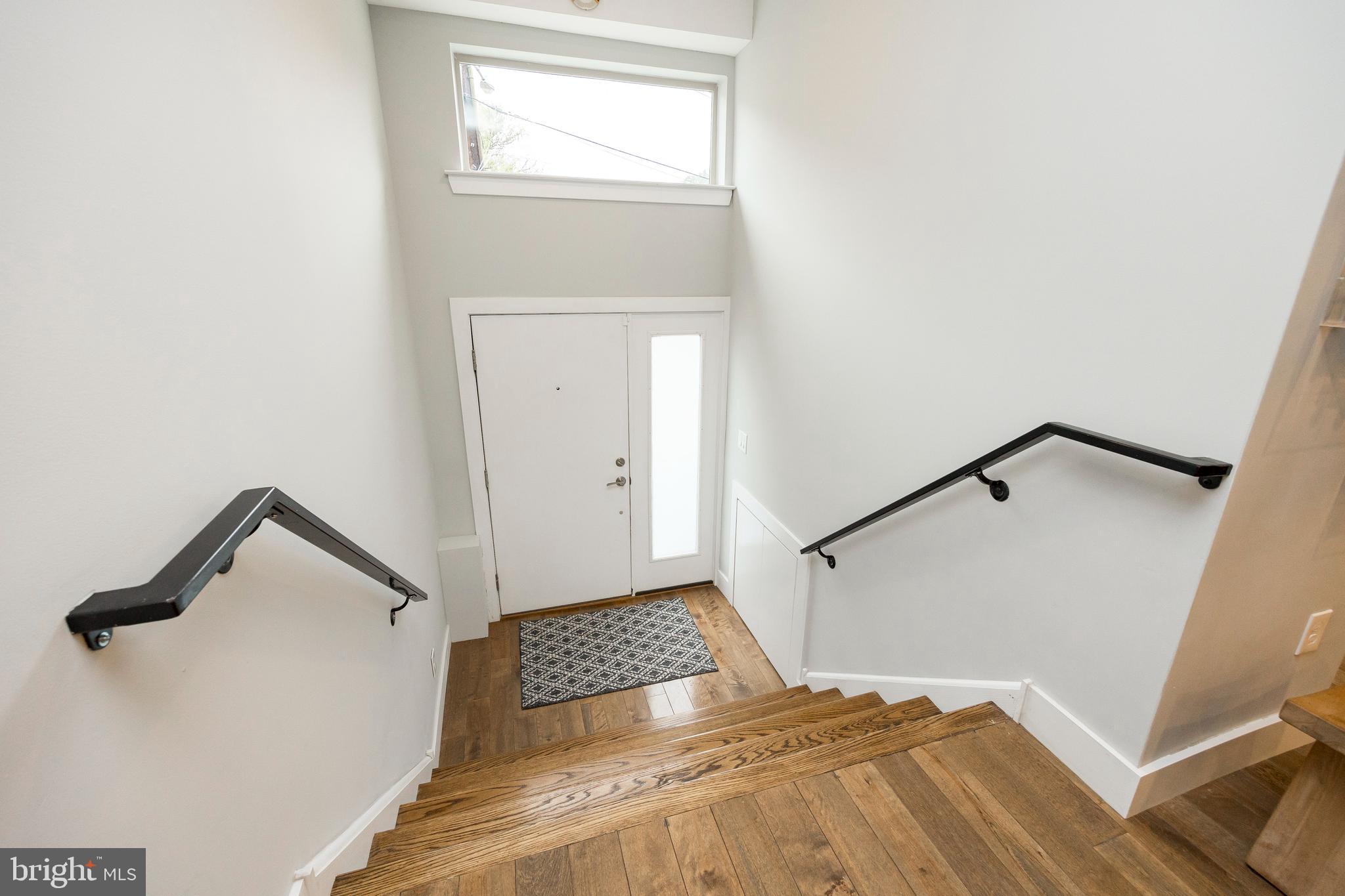 4745 Sheldon Street Philadelphia, PA 19127 - Photo 6 of 43 Entry foyer